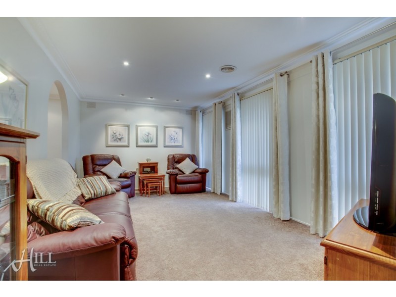 6 Lilian Court, Hampton Park VIC 3976