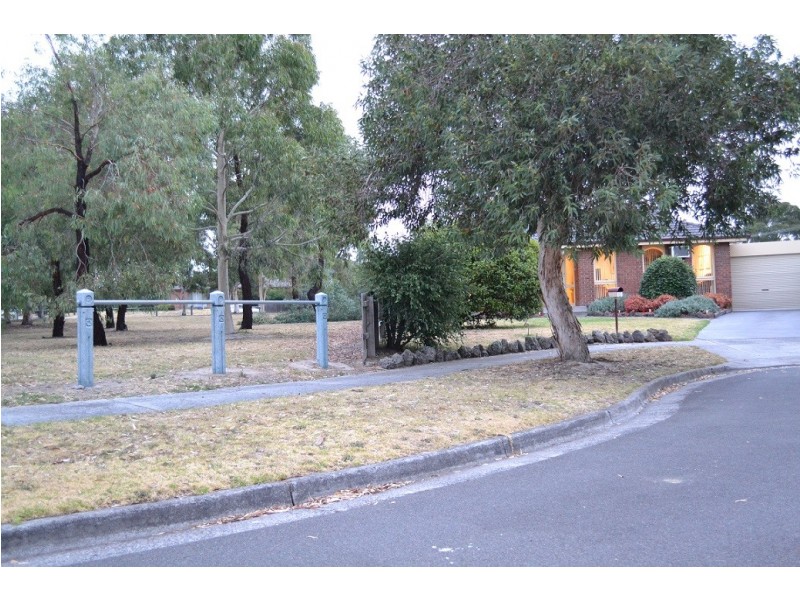 6 Lilian Court, Hampton Park VIC 3976