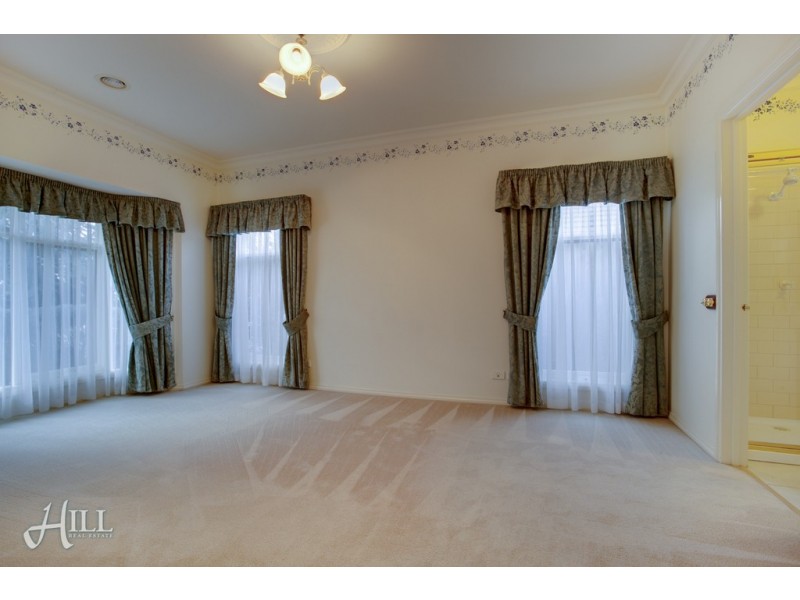 11 Terrace Gardens, Narre Warren South VIC 3805