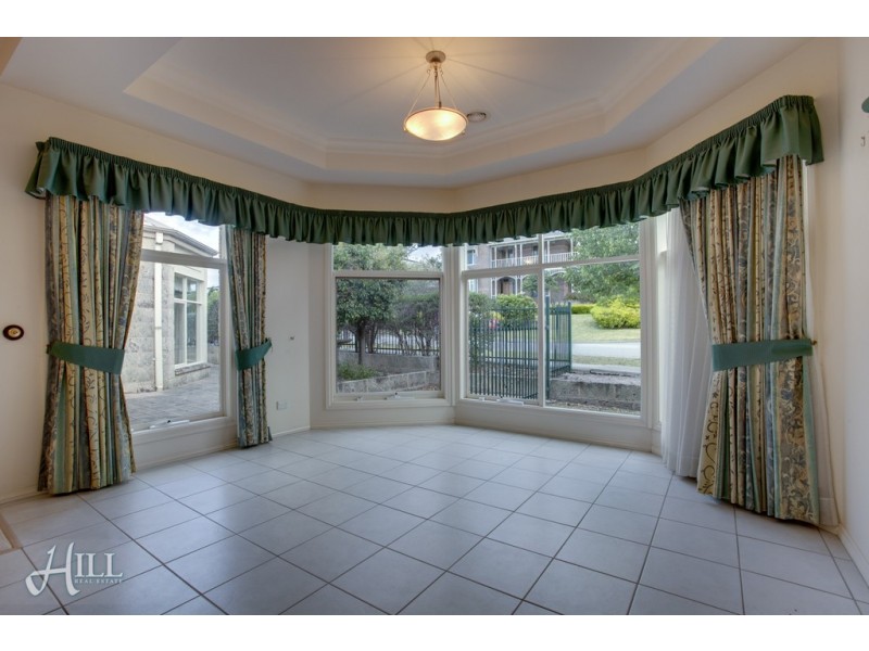 11 Terrace Gardens, Narre Warren South VIC 3805