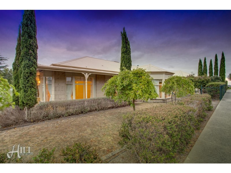 11 Terrace Gardens, Narre Warren South VIC 3805