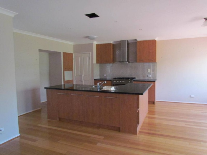 50 Moondarra Drive, Berwick VIC 3806