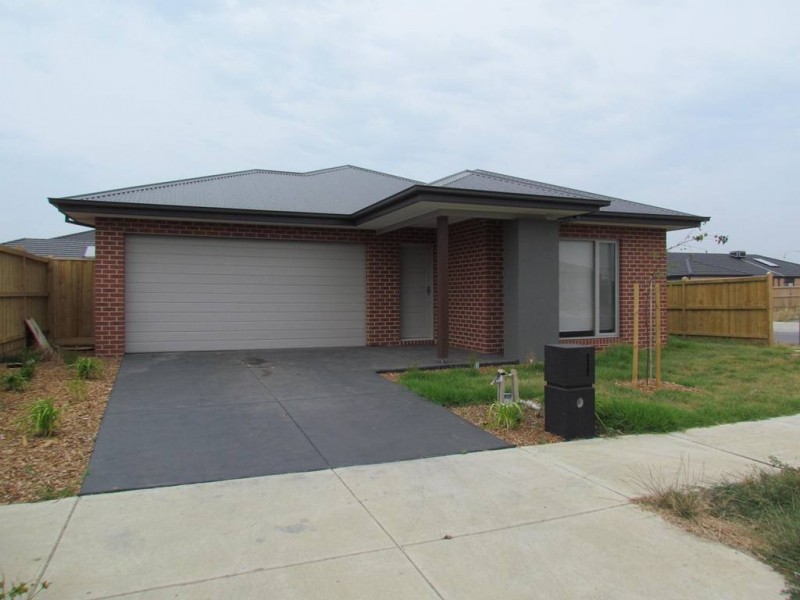 10 Barwon Street, Clyde North VIC 3978