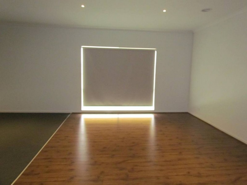 10 Barwon Street, Clyde North VIC 3978