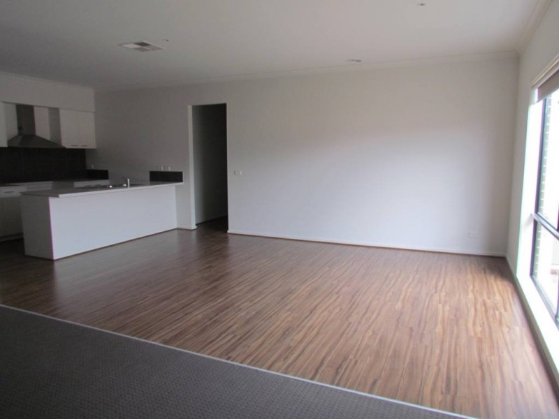 83 Brocker Street, Clyde North VIC 3978