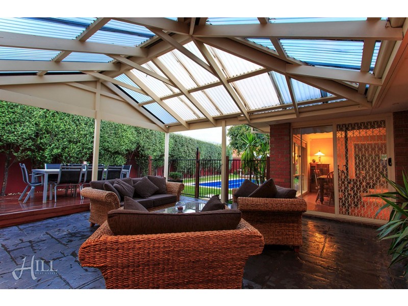 22 Streeton Way, Berwick VIC 3806