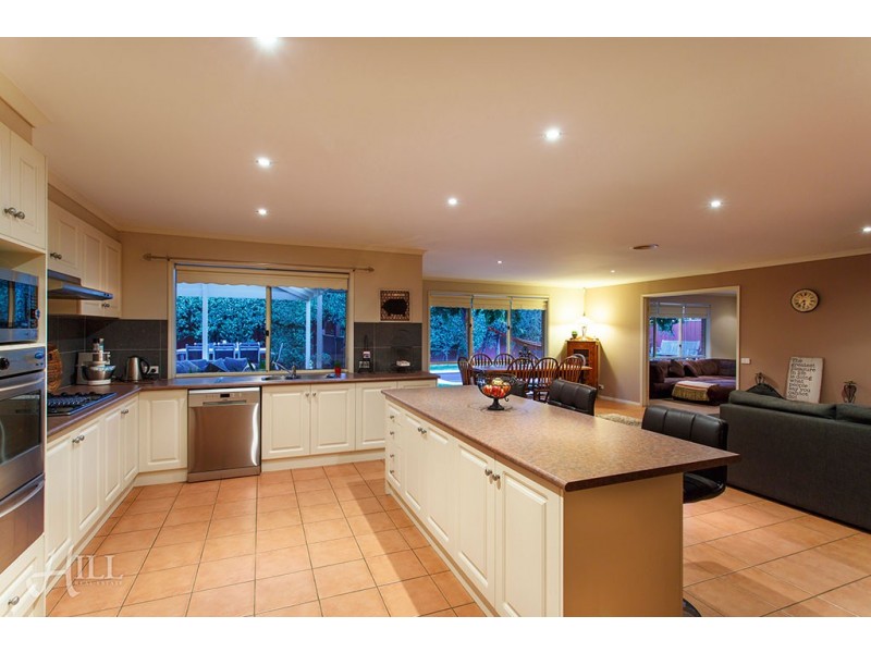 22 Streeton Way, Berwick VIC 3806