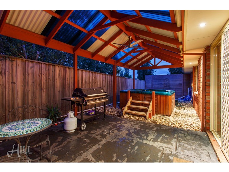 22 Streeton Way, Berwick VIC 3806