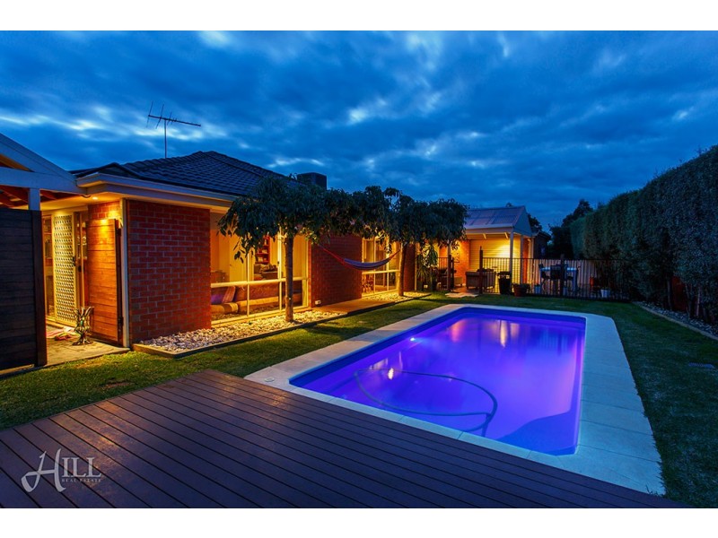 22 Streeton Way, Berwick VIC 3806