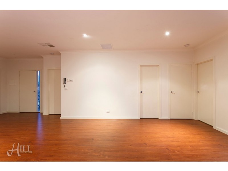 10A Strathavan Drive, Berwick VIC 3806