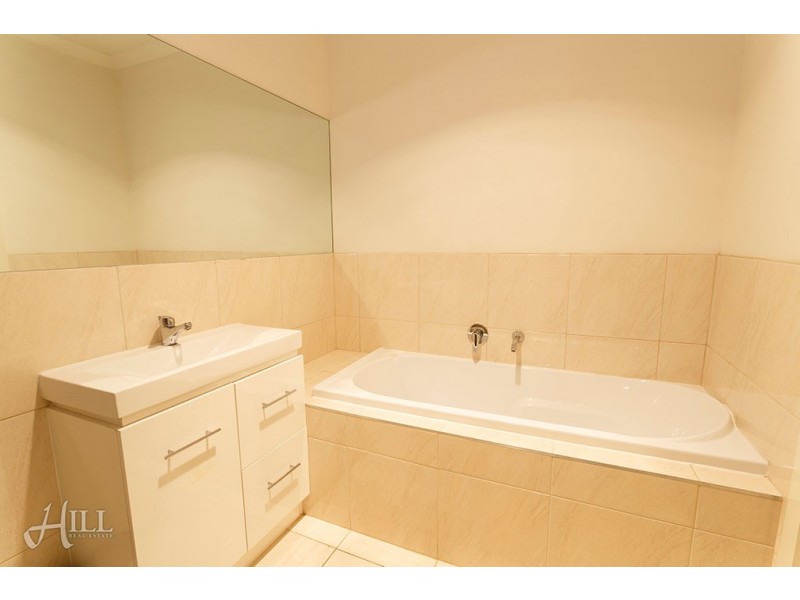 10A Strathavan Drive, Berwick VIC 3806