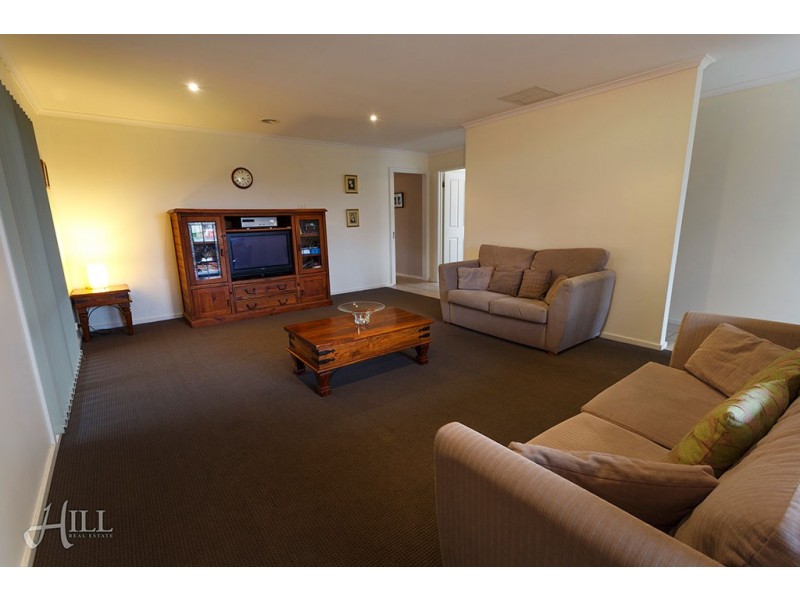 43 Bluehills Boulevard, Pakenham VIC 3810