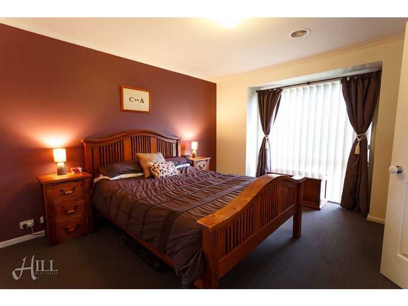 43 Bluehills Boulevard, Pakenham VIC 3810