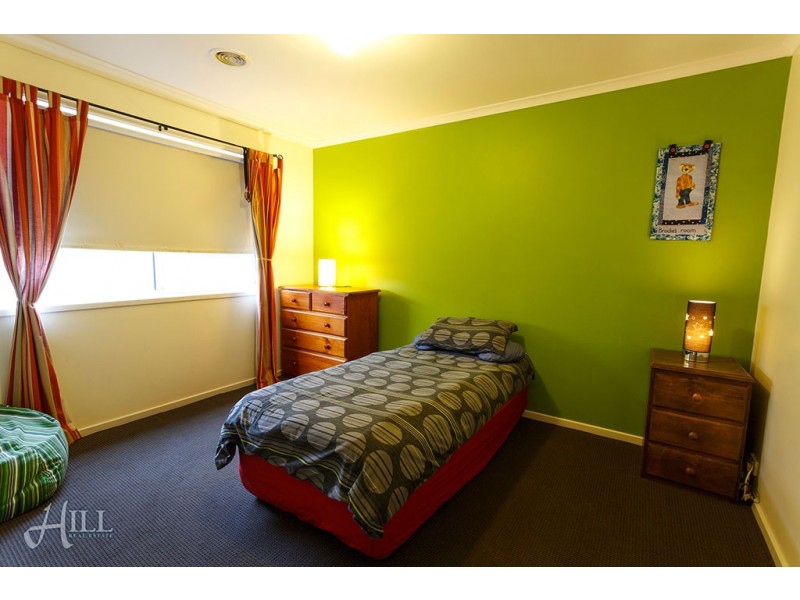 43 Bluehills Boulevard, Pakenham VIC 3810