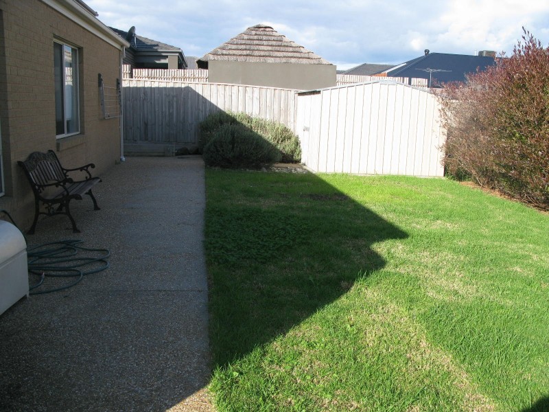 9 Marbelia Drive, Berwick VIC 3806