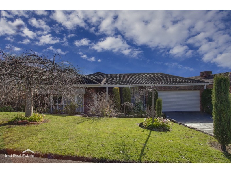 58 Lawrence Drive, Berwick VIC 3806