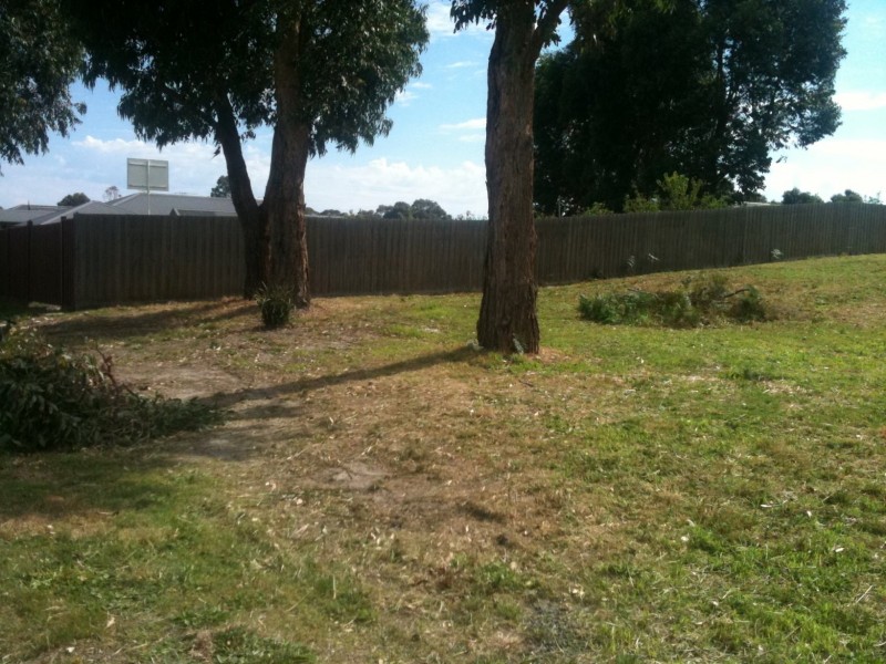 16 Walmac Close, Tooradin VIC 3980