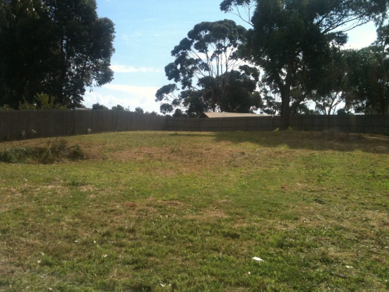 16 Walmac Close, Tooradin VIC 3980