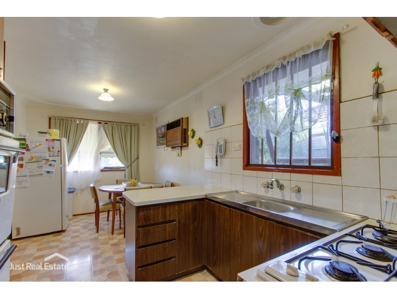 12 Fernwood Road, Narre Warren VIC 3805