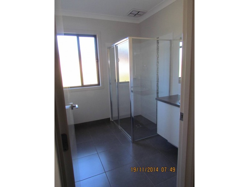 12 Shakespeare Grove, Officer VIC 3809