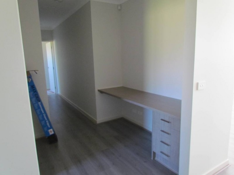 12 Shakespeare Grove, Officer VIC 3809