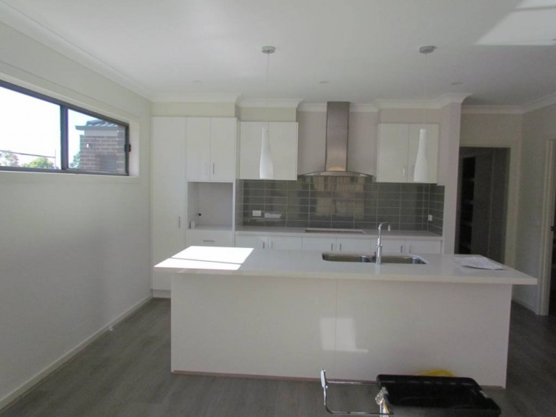 12 Shakespeare Grove, Officer VIC 3809