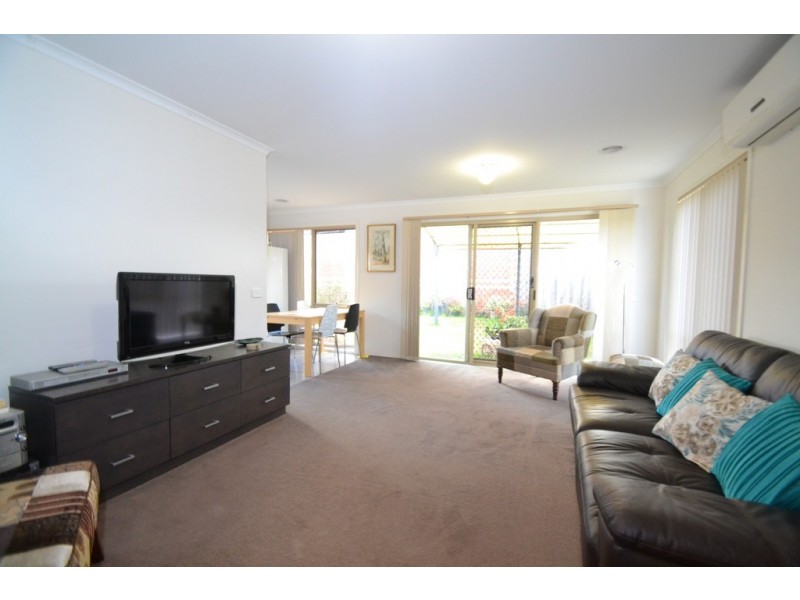 1 Samchelle Place, Pakenham VIC 3810