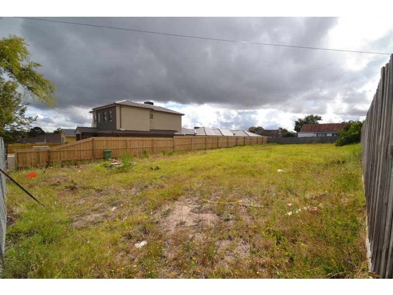 72 Ross Street, Dandenong VIC 3175