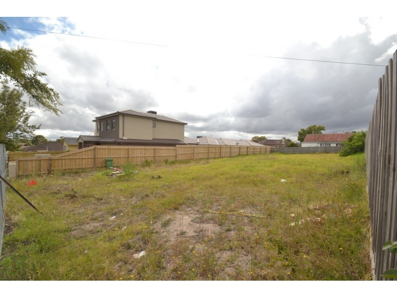 72 Ross Street, Dandenong VIC 3175