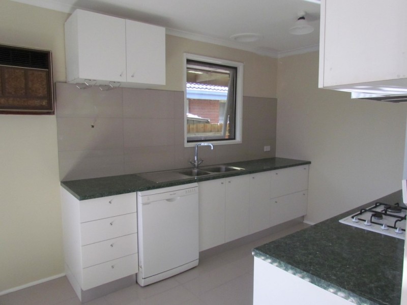 12 Fernwood Road, Narre Warren VIC 3805