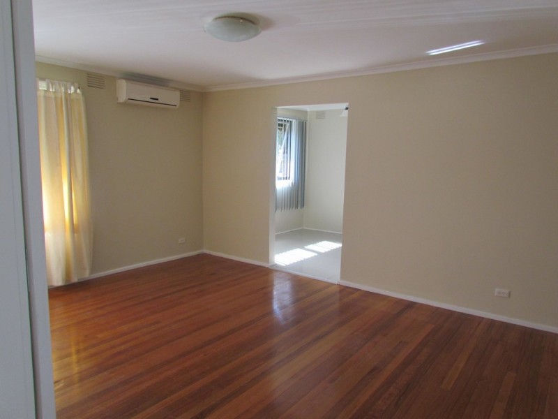 12 Fernwood Road, Narre Warren VIC 3805