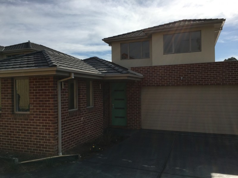 Unit 1- 6, 42 Buchanan Road, Berwick VIC 3806
