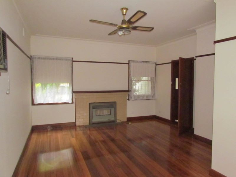 16 Brisbane Street, Berwick VIC 3806