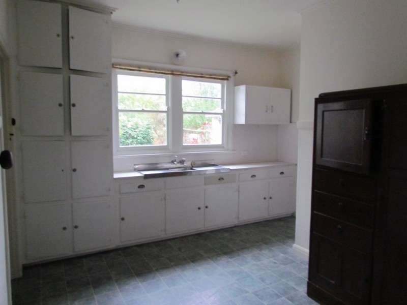 16 Brisbane Street, Berwick VIC 3806