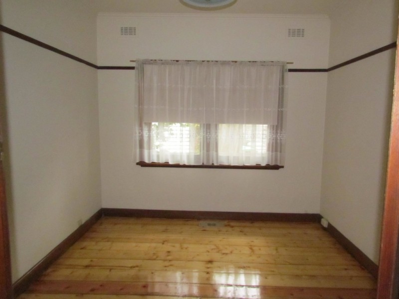 16 Brisbane Street, Berwick VIC 3806