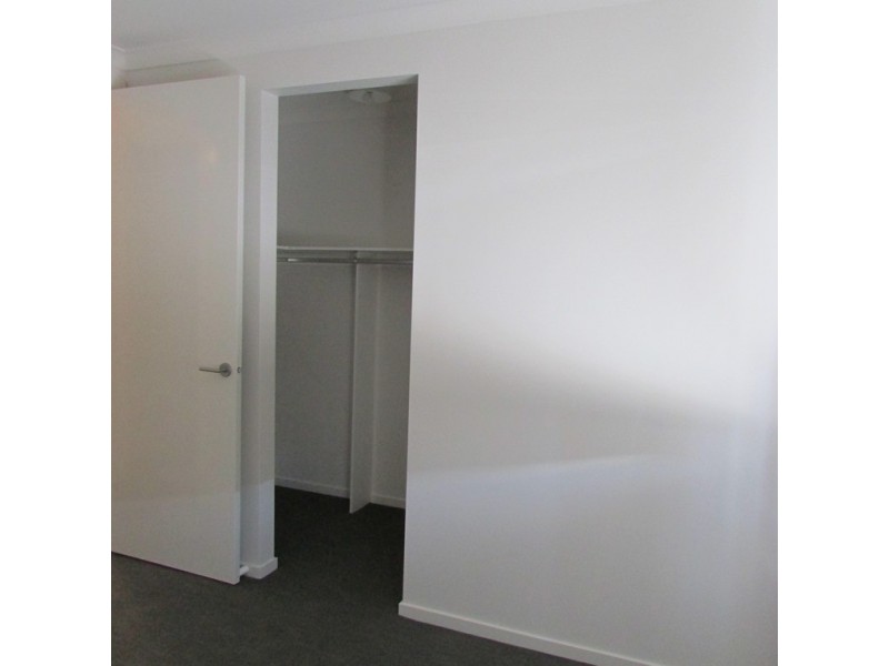 13 Marblelight Way, Clyde North VIC 3978