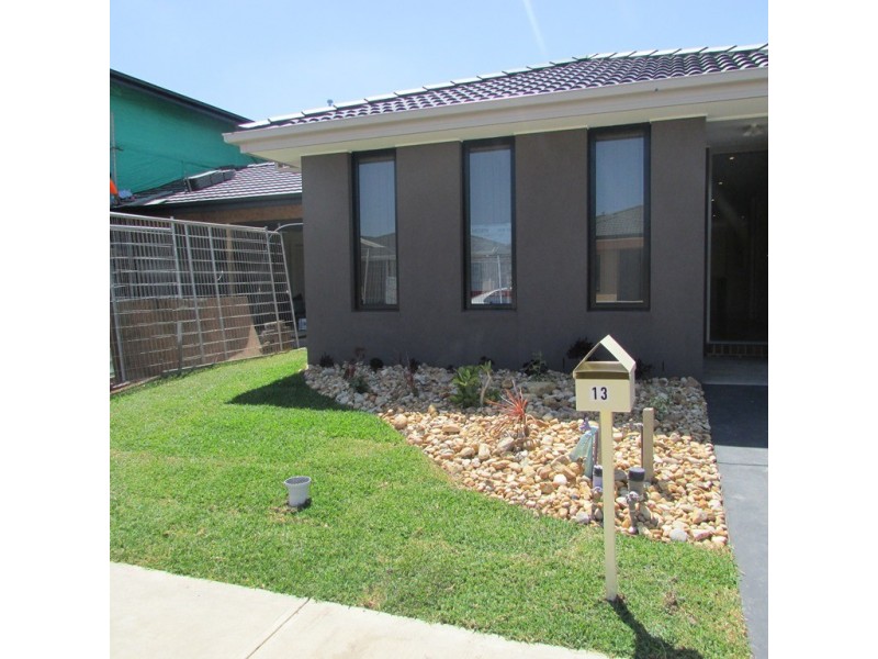 13 Marblelight Way, Clyde North VIC 3978