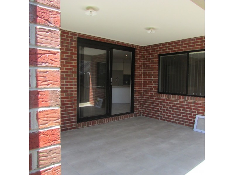 13 Marblelight Way, Clyde North VIC 3978