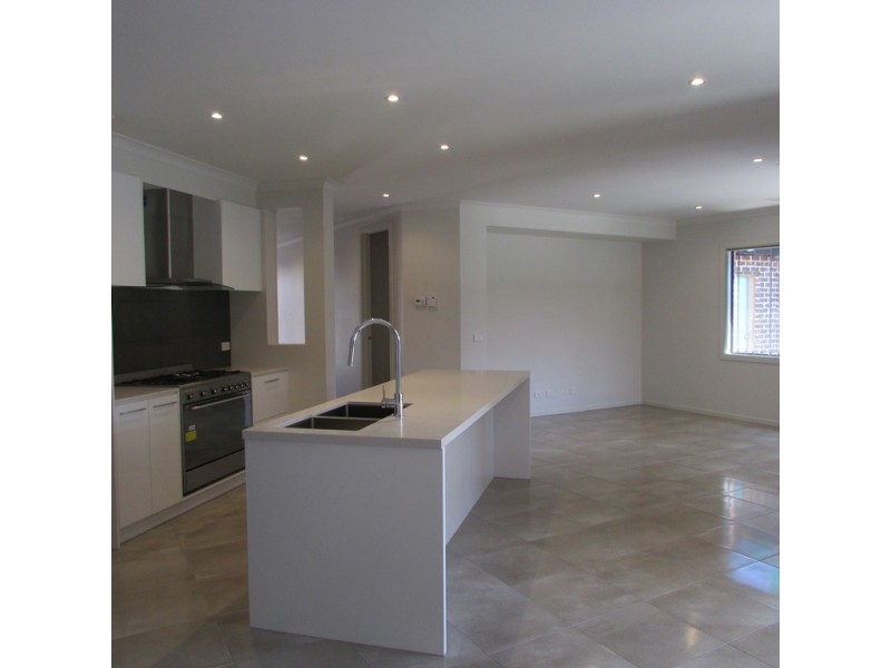 13 Marblelight Way, Clyde North VIC 3978