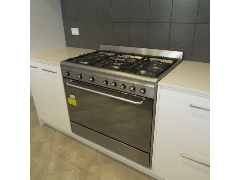 13 Marblelight Way, Clyde North VIC 3978