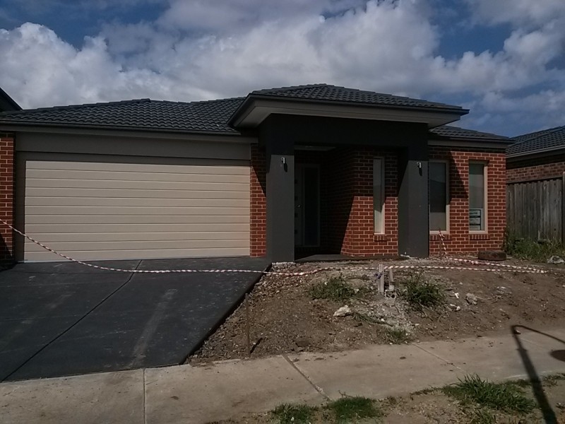 7 Longbow Terrace, Cranbourne North VIC 3977