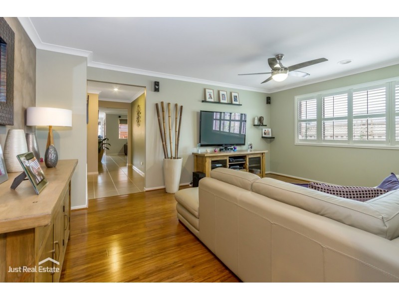 13 Victory Drive, Pakenham VIC 3810