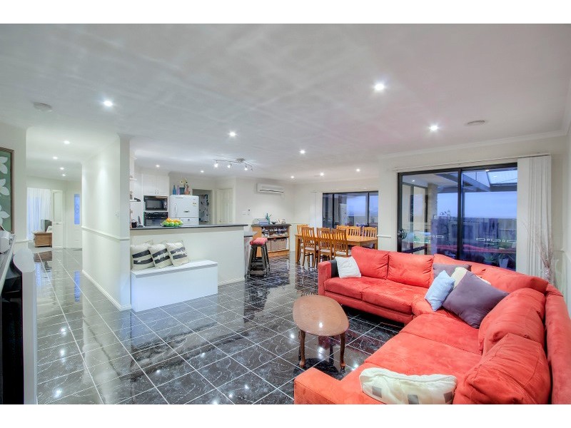 50 Harold Keys Drive, Narre Warren South VIC 3805