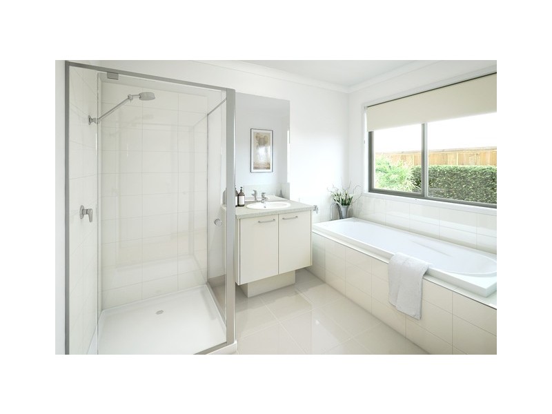 239 Benedetto Crescent, Cranbourne East VIC 3977