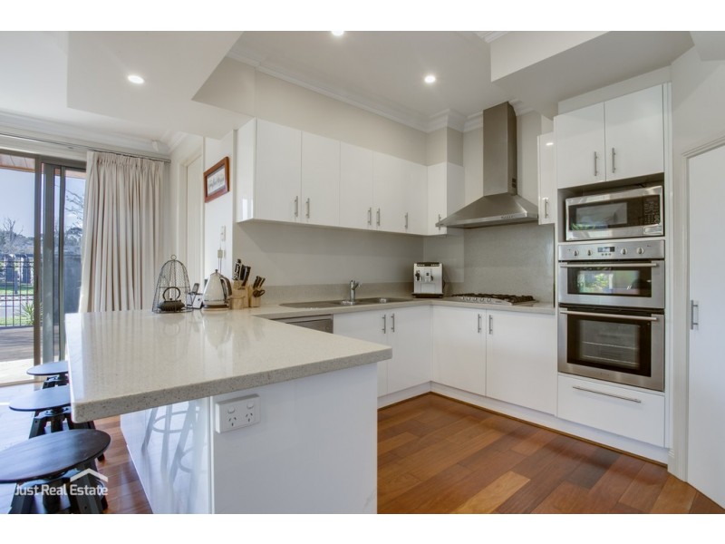 Unit 6/3 Paddington Terrace, Berwick VIC 3806