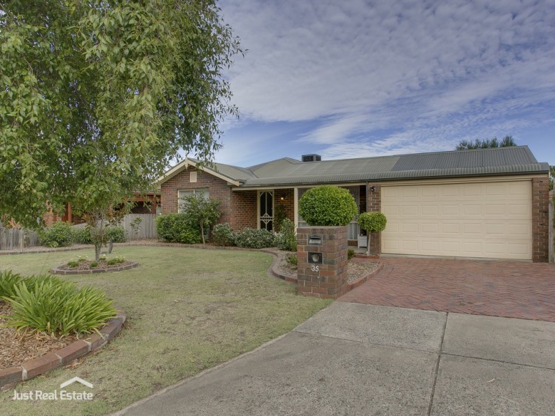 35 Coowarra Way, Berwick VIC 3806