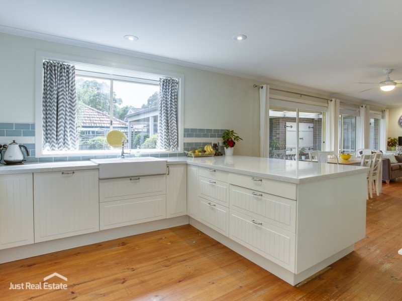 35 Coowarra Way, Berwick VIC 3806