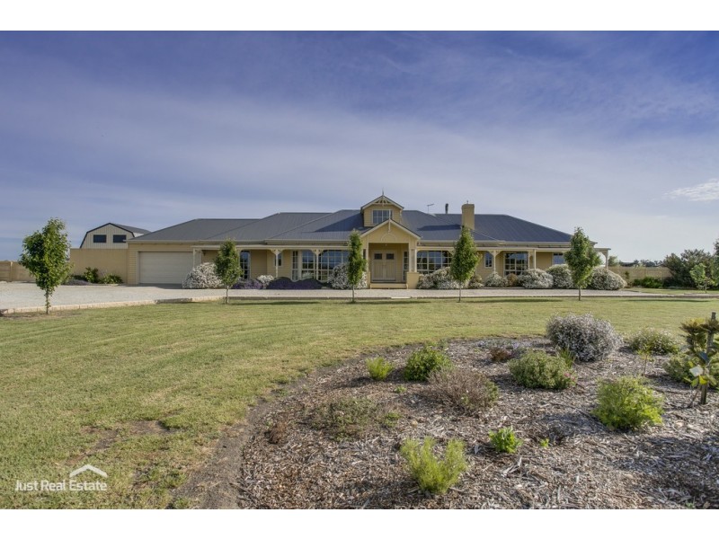 50 Parish Road, Iona VIC 3815