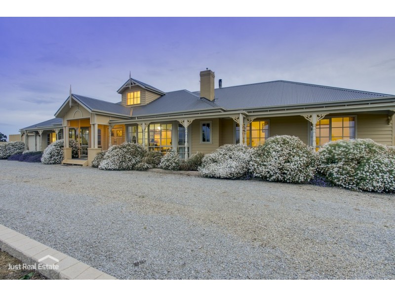 50 Parish Road, Iona VIC 3815