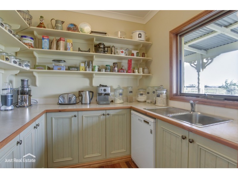 50 Parish Road, Iona VIC 3815